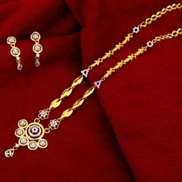 22 carat gold exclusive ladies chain necklace set RH-NS381