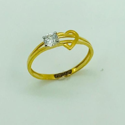 gold ring hart design