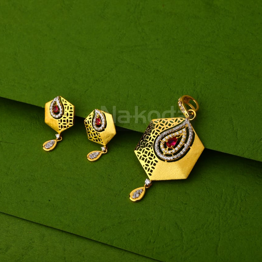 22KT Gold CZ Ladies Designer Pendant Set FPS431