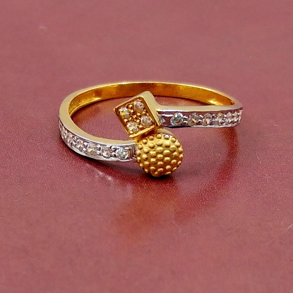 Manufacturer of Light weight 22 kt 916 gold unique ring under 10000 rupees  | Jewelxy - 200245