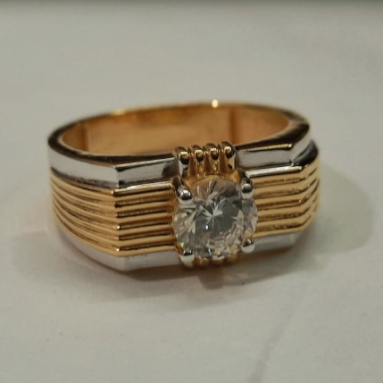 916 Gold Fancy Gent's Ring