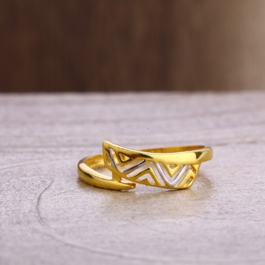 22 carat gold designer ladies plain rings RH-LR357