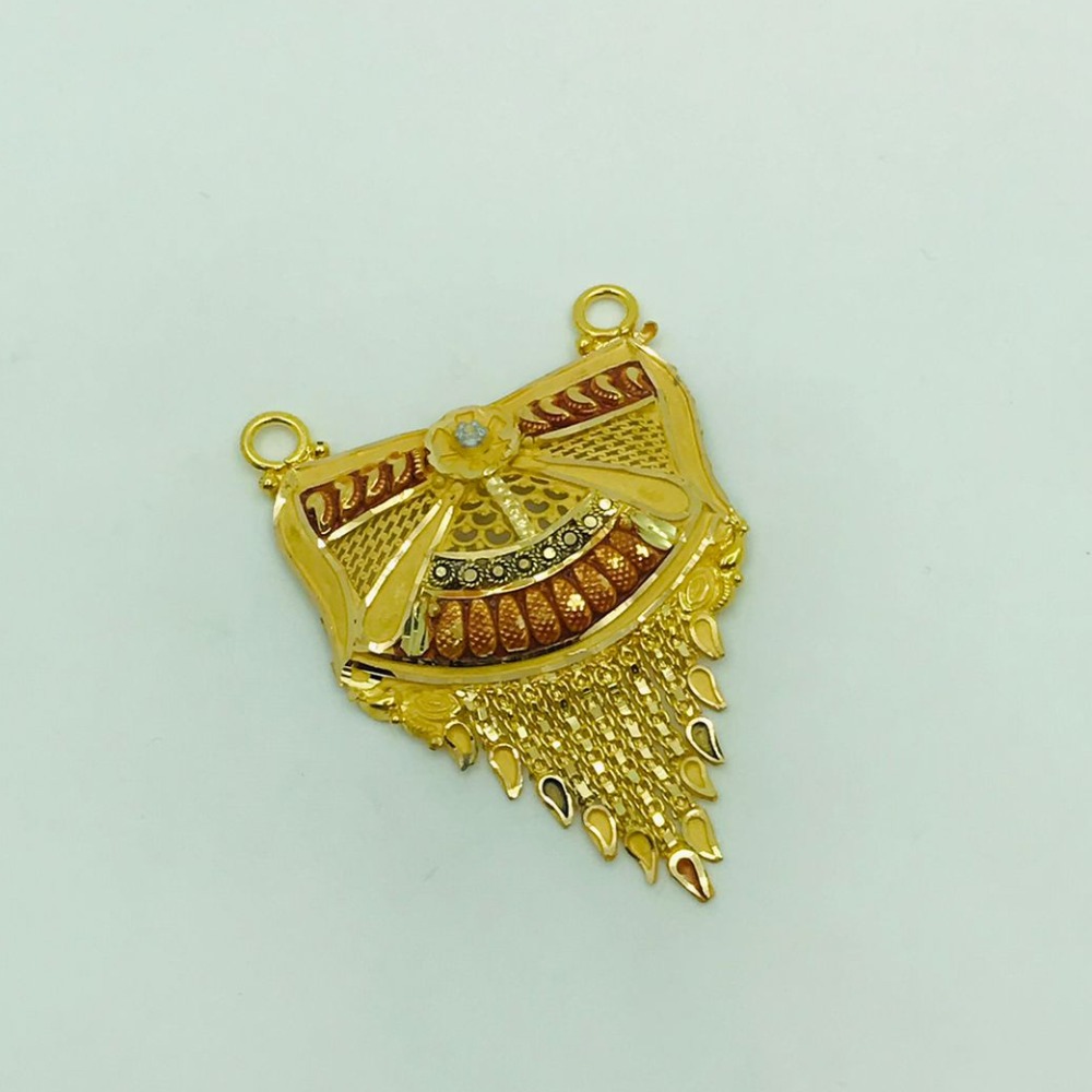Gold Lightweight manglesutra pendant