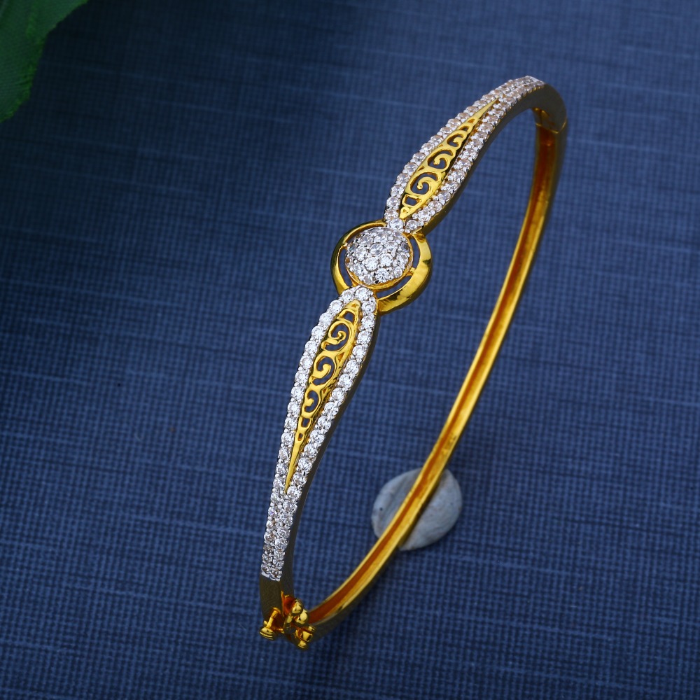 Buy quality 916 Hallmark Gold Daily Wear Simple Design Bracelet in Ahmedabad