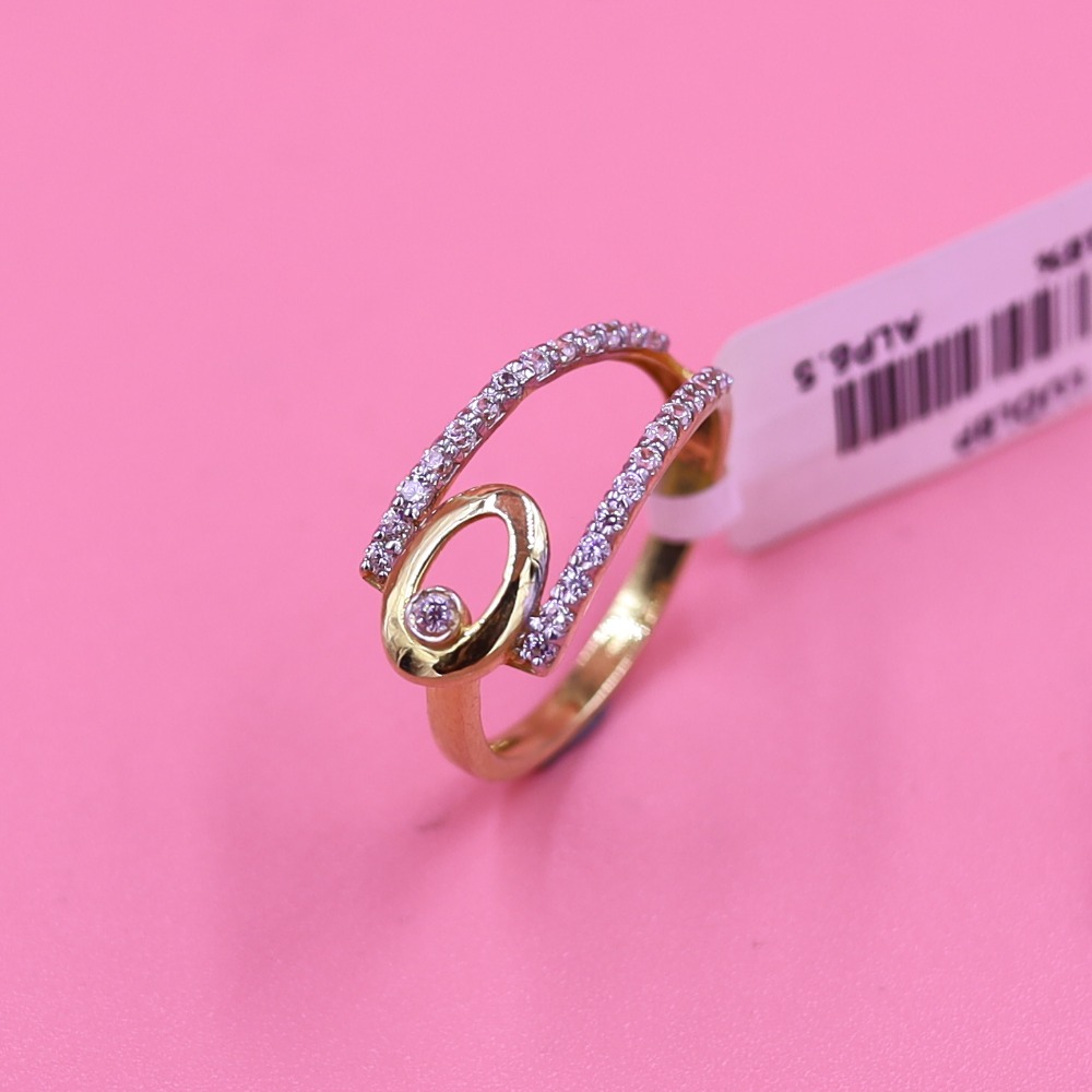 18 karat delicate ring