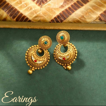 Gold Earings by 
